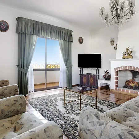 Vivenda Ribeiro - B Lagos