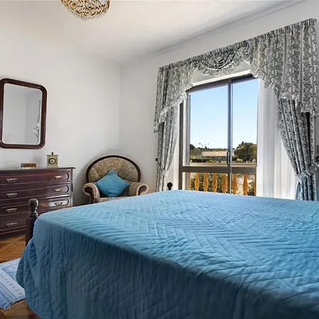 Vivenda Ribeiro - B Lagos