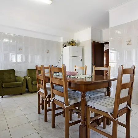 Vivenda Ribeiro - B *