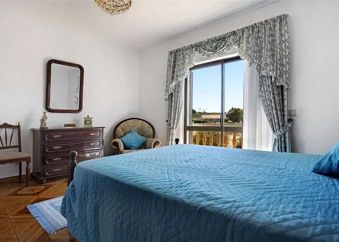 Vivenda Ribeiro - B Lagos