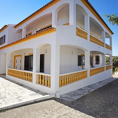 Vivenda Ribeiro - B Дом отдыха *